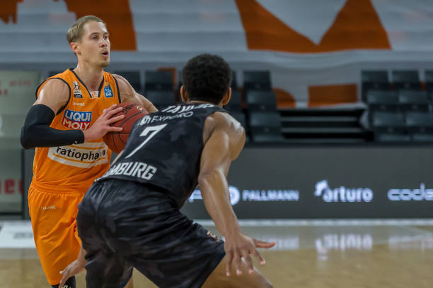 但他的迅速 但他的迅速